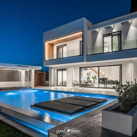 Nefele Luxury Recidency, A Concealed Delight