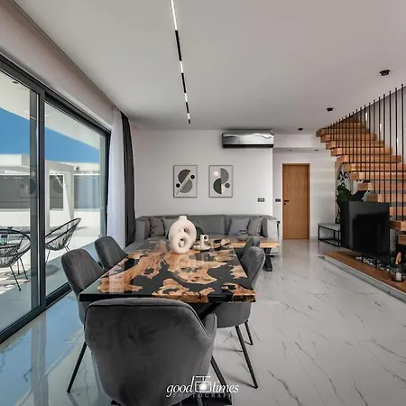 Villa Nefele Luxury Recidency, A Concealed Delight *