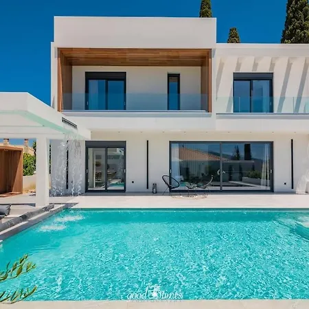 Nefele Luxury Recidency, A Concealed Delight Koukounaria