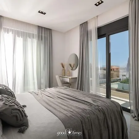 Nefele Luxury Recidency, A Concealed Delight Villa *