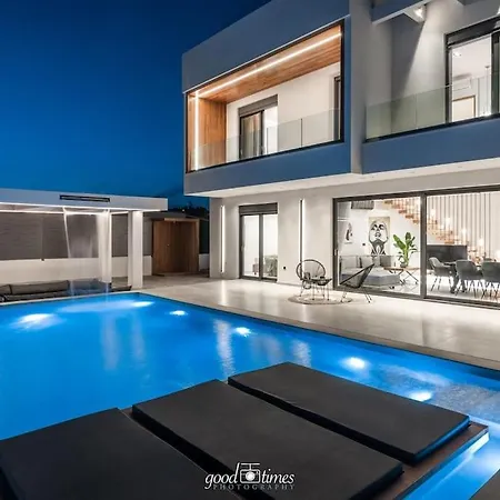 Nefele Luxury Recidency, A Concealed Delight Villa *