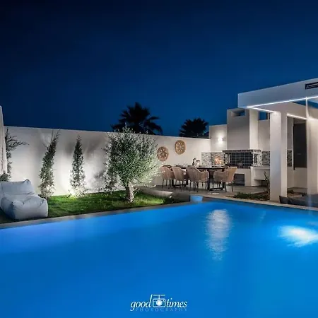 Villa Nefele Luxury Recidency, A Concealed Delight *